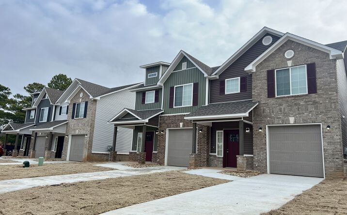 Pictures of Multifamily property located at 3911 Brynlee Cir, Texarkana, AR 71854 for sales - image #1