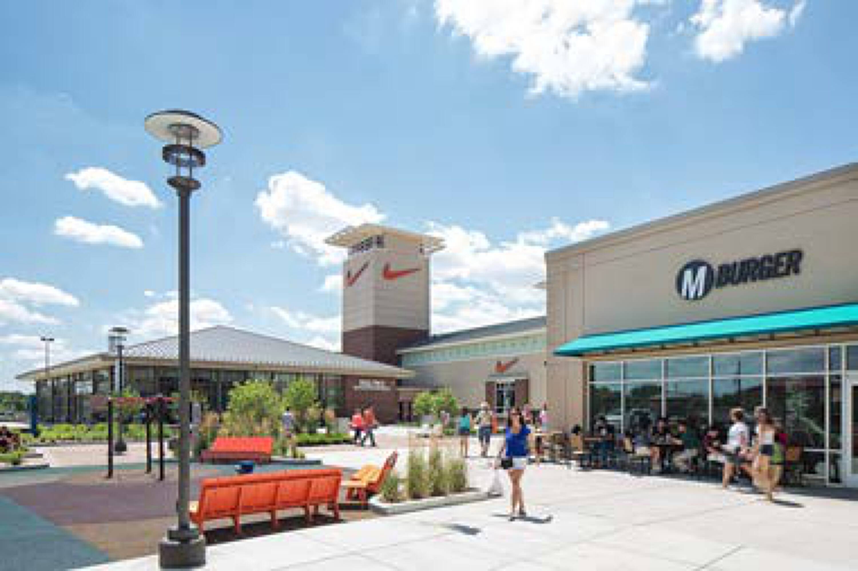 1650 PREMIUM OUTLETS BLVD Aurora IL 60504 Crexi