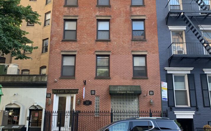 Pictures of Mixed Use property located at 250 E 32nd St, New York, NY 10016 for sales - image #1