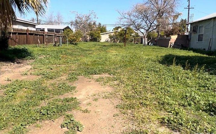 Pictures of Land property located at 1828 Kentucky St, Bakersfield, CA 93305 for sales - image #1