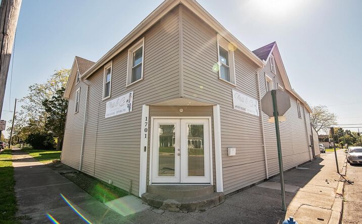 Pictures of Retail, Multifamily, Office property located at 1701 Lexington Ave, Springfield, OH 45505 for sales - image #1