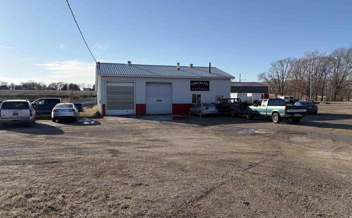 Pictures of Retail property located at 1107 S Commercial, Eagle Grove, IA 50533 for sales - image #1