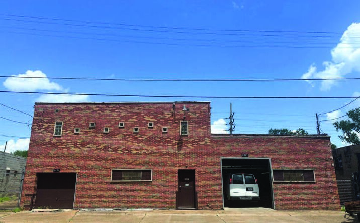 Pictures of Office, Industrial property located at 8449-51 Wabash Ave, St. Louis, MO 63134 for sales - image #1