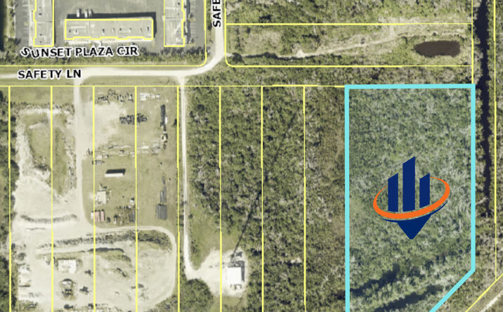 Pictures of Land property located at 10501 Safety Ln, Fort Myers, FL 33908 for sales - image #1