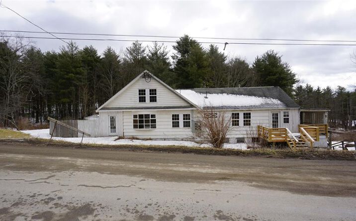 Pictures of Multifamily property located at 6 Dedrick Hill Rd, Binghamton, NY 13905 for sales - image #1