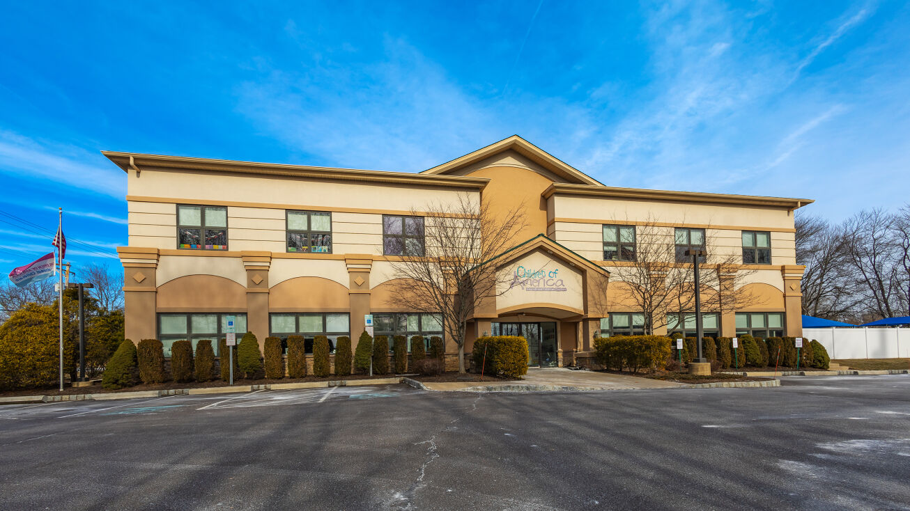 Pictures of Retail property located at 386 W Butler Ave, New Britain, PA 18901 for sales - image #1