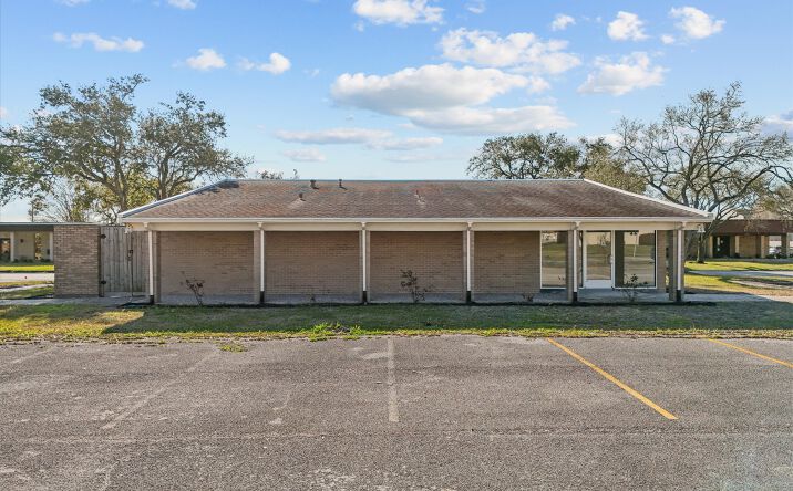 Pictures of Office, Special Purpose property located at 6502 Memorial Dr, Texas City, TX 77591 for sales - image #1