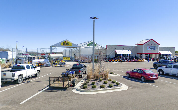 Pictures of Retail property located at 2092 MS-15, Pontotoc, MS 38863 for sales - image #1