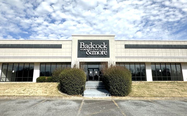 Pictures of Retail property located at 2623 N Columbia St, Milledgeville, GA 31061 for sales - image #1