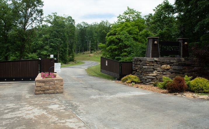 Pictures of Land property located at 44A Catfish Rd, Hilham, TN 38568 for sales - image #1