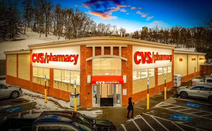Pictures of Retail property located at 885 Oakwood Road, Charleston, WV 25314 for sales - image #1