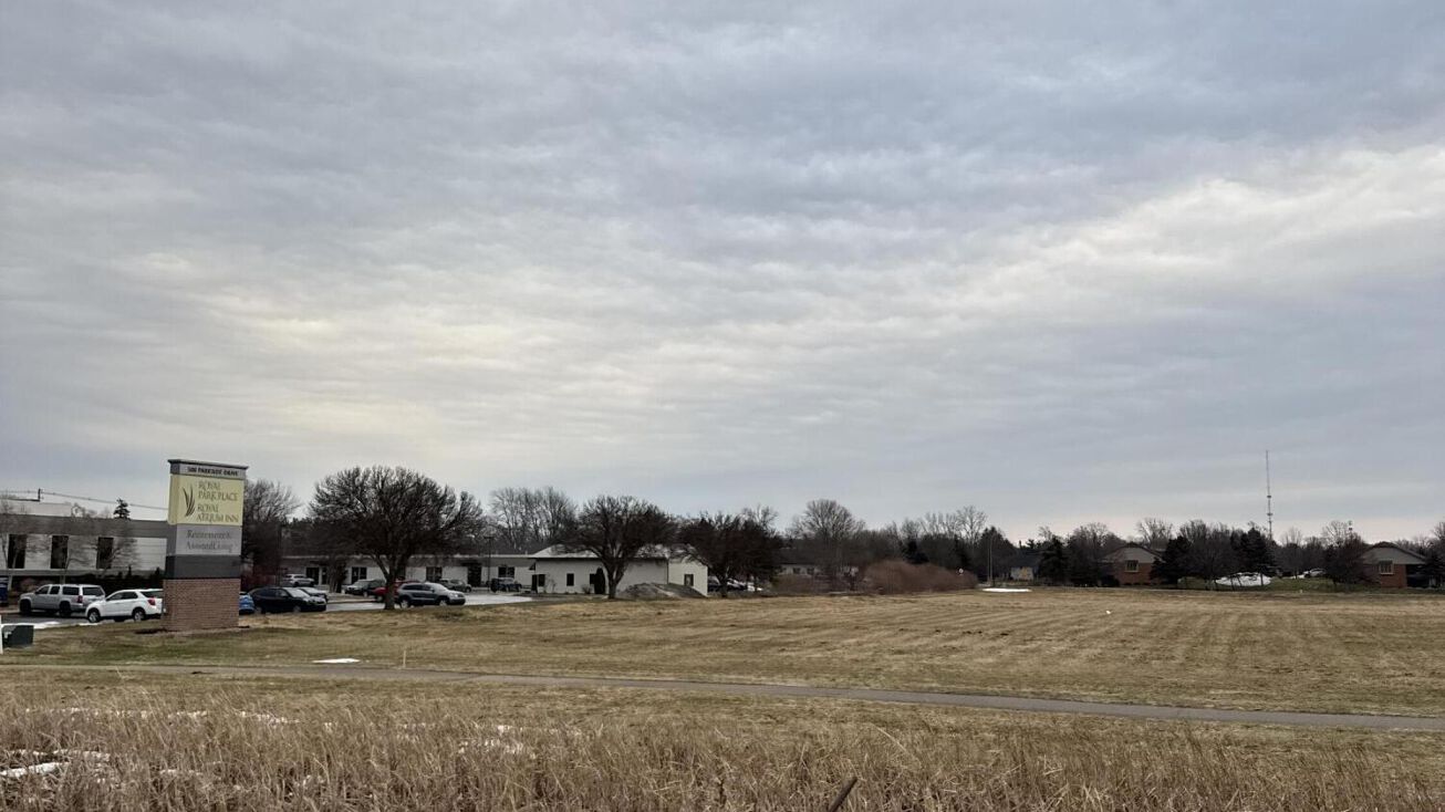 101 Royal Park Drive, Zeeland, MI 49464 | Crexi.com