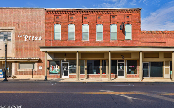 Pictures of Mixed Use, Retail, Multifamily property located at 233 S Lindell Street, Martin, TN 38237 for sales - image #1