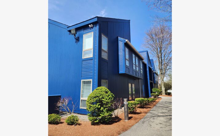 Pictures of Office property located at 29 Riverside St, Nashua, NH 03062 for sales - image #1