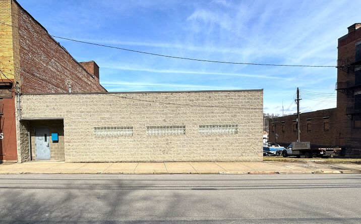 Pictures of Industrial property located at 1009 5th Ave, McKeesport, PA 15132 for sales - image #1