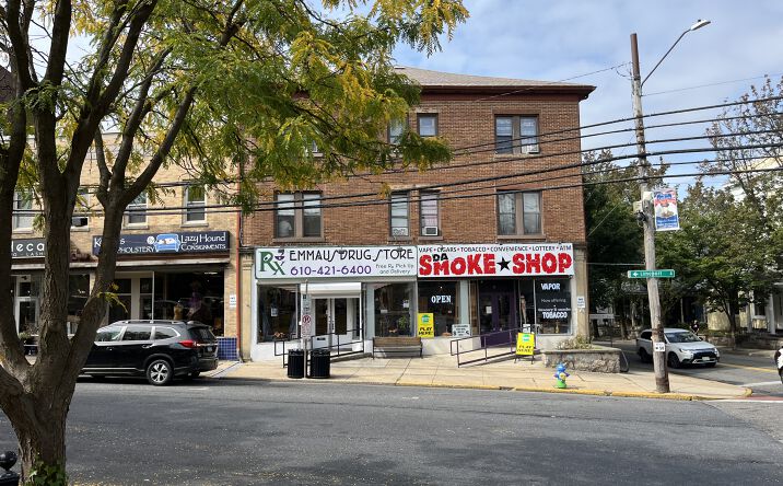 Pictures of Mixed Use, Multifamily, Retail property located at 2 S Fourth St, Emmaus, PA 18049 for sales - image #1