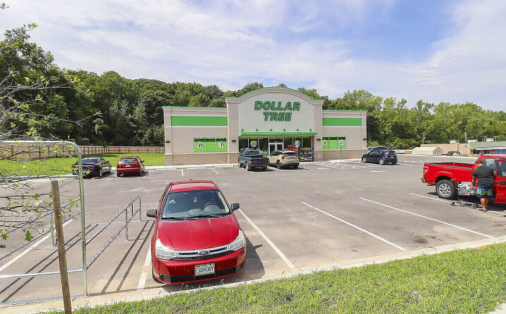 Pictures of Retail property located at 2004 2nd Ave NE, Stewartville, MN 55976 for sales - image #1