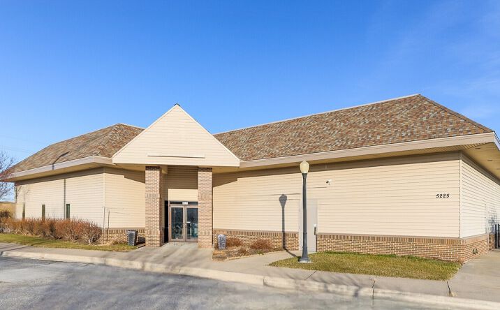 Pictures of Office, Retail property located at 5225 N 158th Ave, Omaha, NE 68116 for sales - image #1