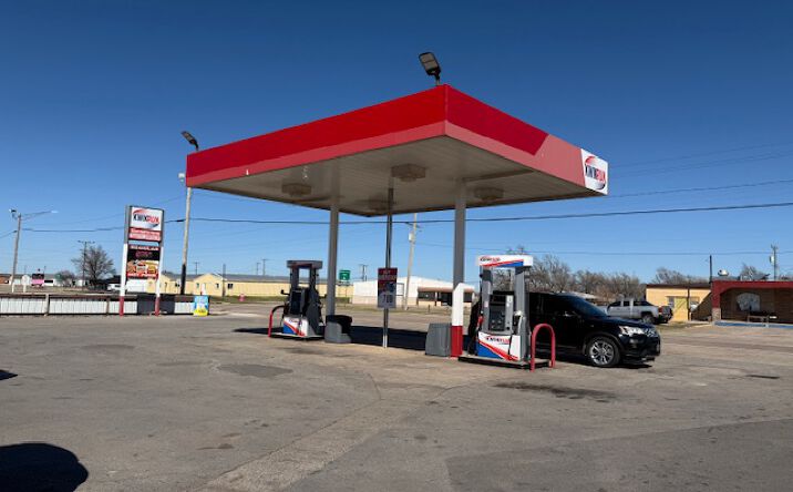 Pictures of Retail property located at 218 OK-44, Burns Flat, OK 73624, 1220 Colorado Ave, Elk City, OK 73644 for sales - image #1