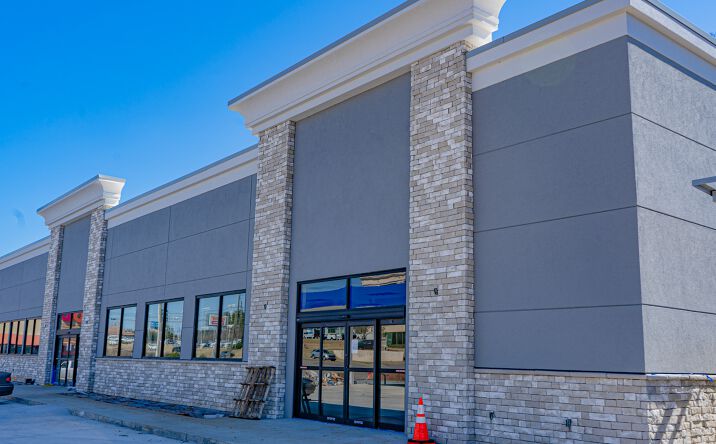 Pictures of Retail property located at 2010 Cobbs Ford Rd, Prattville, AL 36066 for sales - image #1