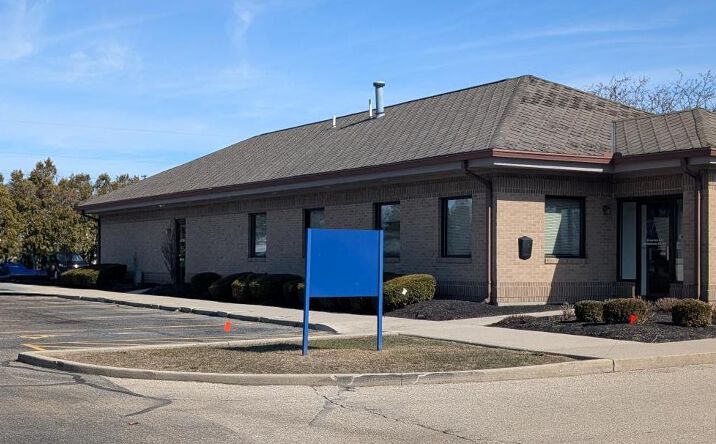 Pictures of Office property located at 7405 Brandt Pike, Huber Heights, OH 45424 for sales - image #1