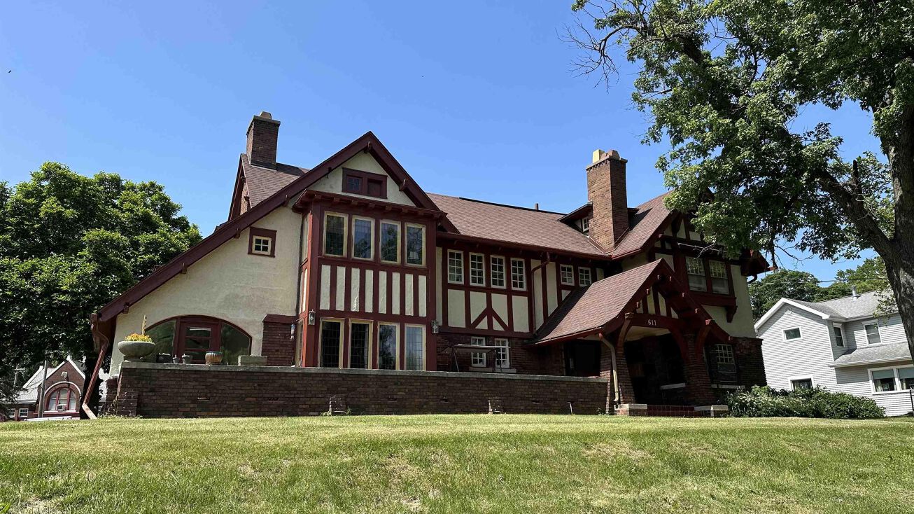 611 W HIGH Street, Peoria, IL 61606 | Crexi.com