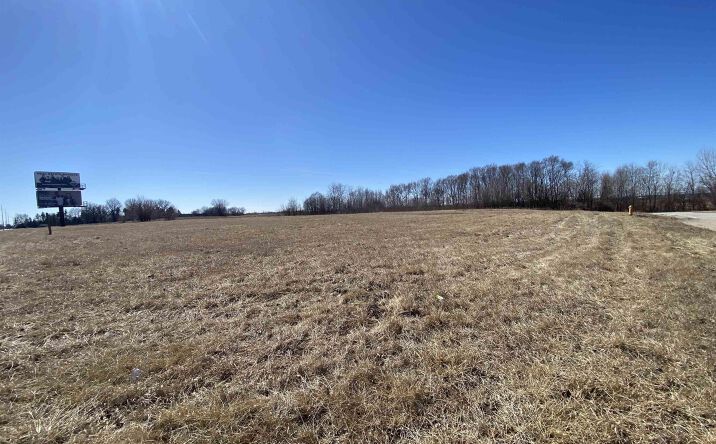 Pictures of Land property located at 8215 N ALLEN Road, Peoria, IL 61615 for sales - image #1