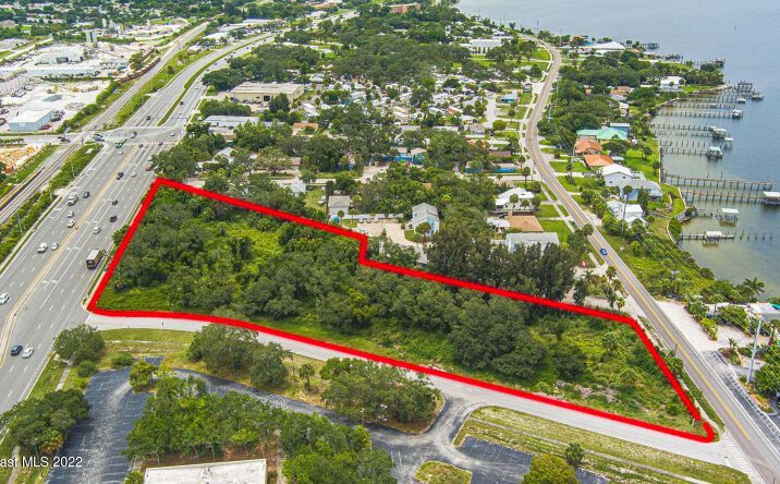 Pictures of Land, Hospitality, Multifamily property located at 2425 N Harbor City Boulevard, Melbourne, FL 32935 for sales - image #1