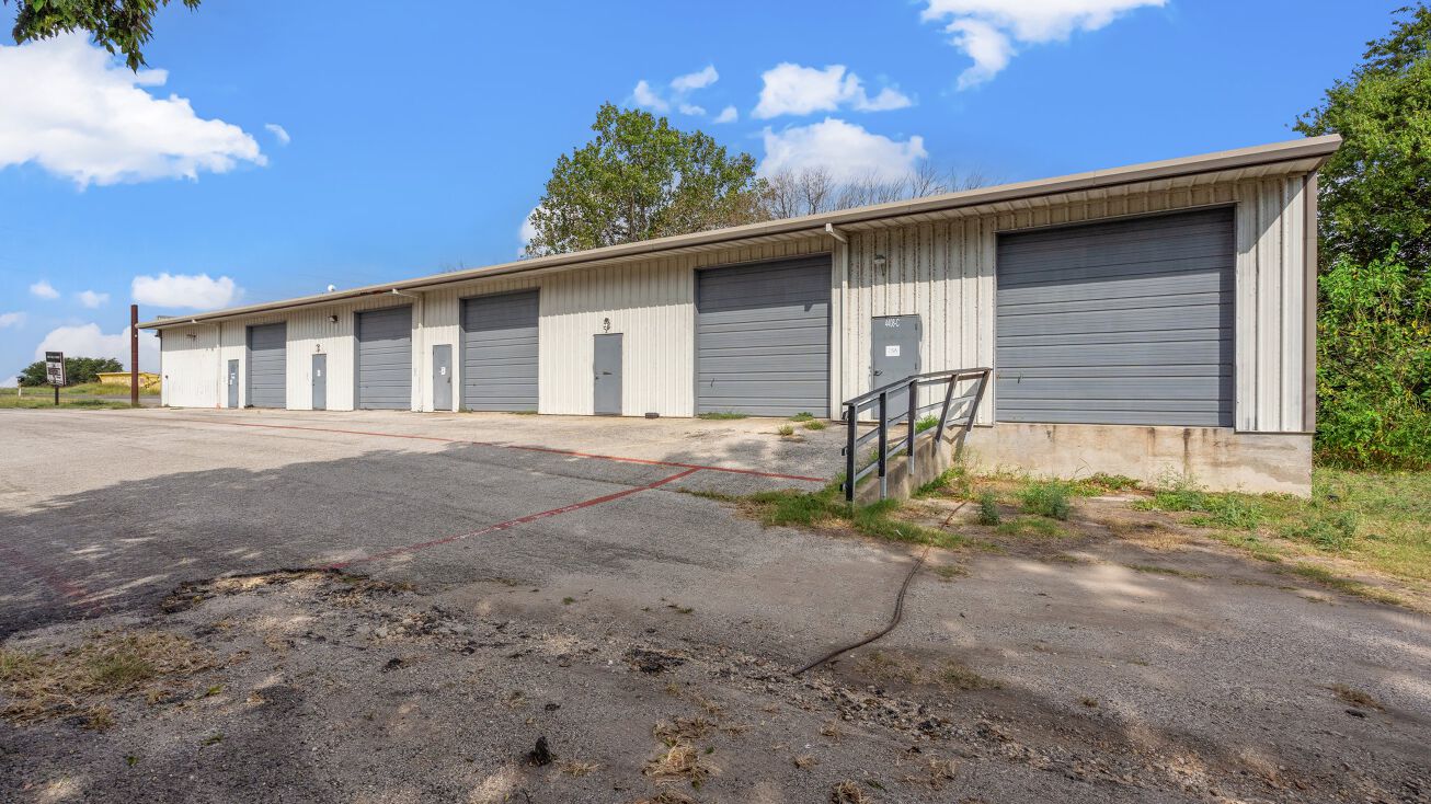 2901 State Hwy 95, Taylor, TX 76574 | Crexi.com