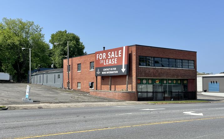 Pictures of Mixed Use, Retail property located at 823 E Franklin Blvd, Gastonia, NC 28054 for sales - image #1