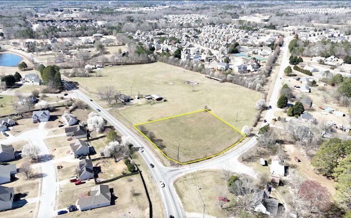 Pictures of Land property located at NWC Hwy 81 & Rock Road, Georgia, USA, Loganville, GA 30052 for sales - image #1