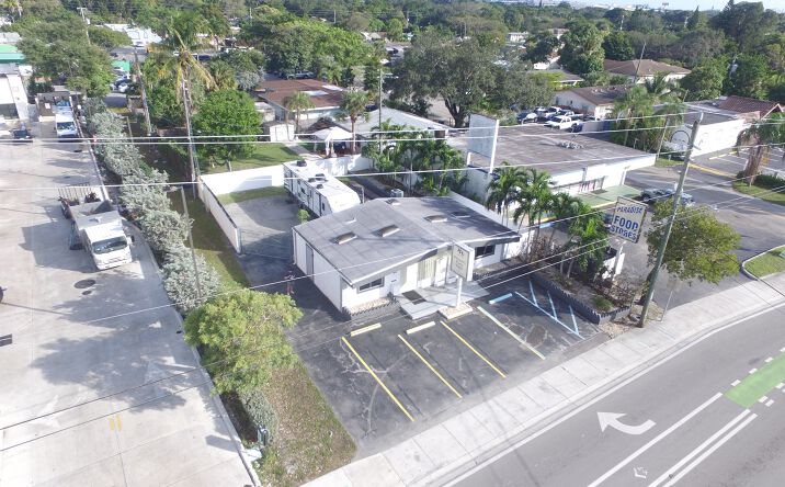Pictures of Industrial, Office property located at 1220 Riverland Rd, Fort Lauderdale, FL 33312 for sales - image #1