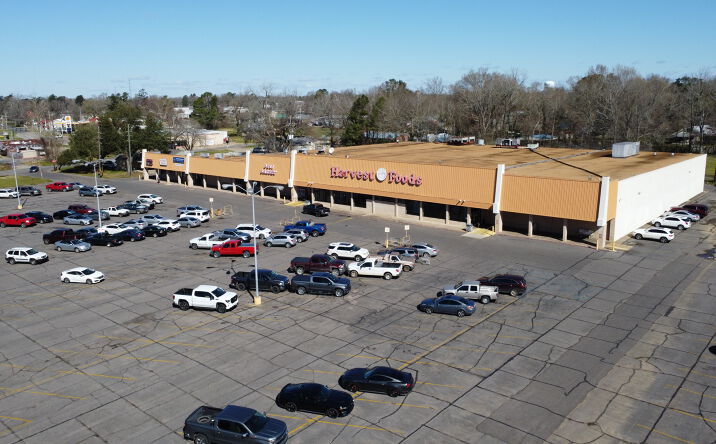 Pictures of Retail property located at 241 Tunica Village Ln, Marksville, LA 71351 for sales - image #1