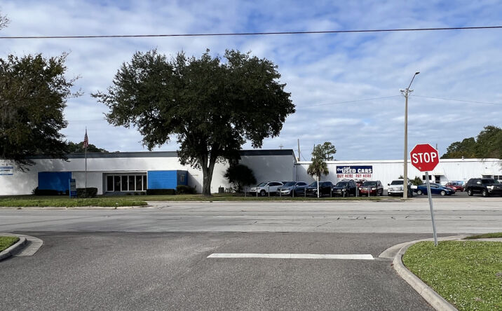 Pictures of Industrial property located at 3310 N Main St, Gainesville, FL 32609 for sales - image #1