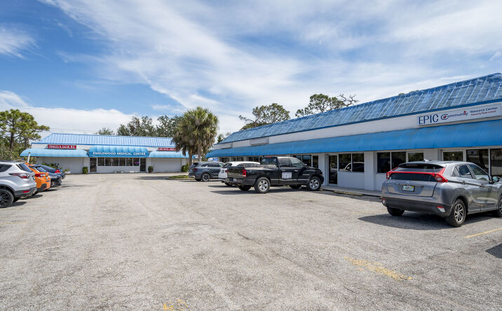 Pictures of Mixed Use, Office property located at 655 N Indiana Ave, Englewood, FL 34223 for sales - image #1