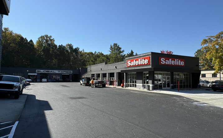 Pictures of Industrial, Retail property located at 621 Indian Trail Lilburn Rd NW, Lilburn, GA 30047 for sales - image #1