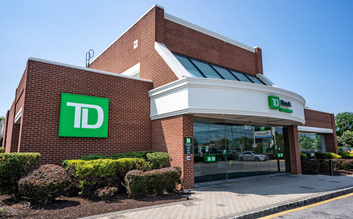 Pictures of Retail property located at 8912 Woodyard Rd, Clinton, MD 20735 for sales - image #1