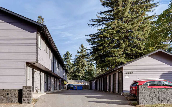 Pictures of Multifamily property located at 2447 Roosevelt Blvd, Eugene, OR 97402 for sales - image #1