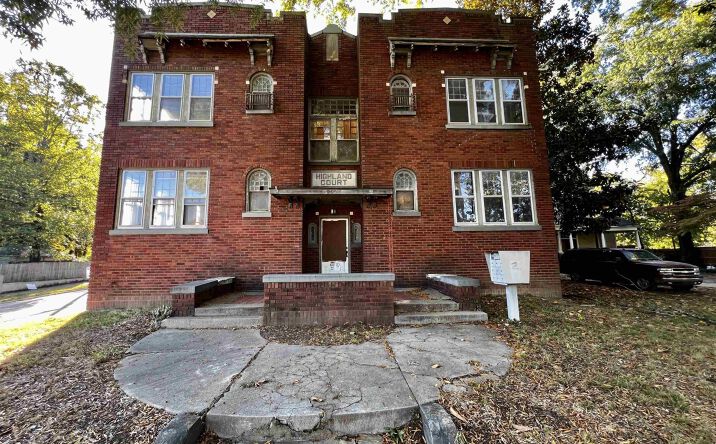 Pictures of Multifamily property located at 907 N Highland Ave, Jackson, TN 38301 for sales - image #1