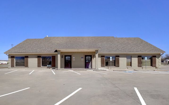 Pictures of Office property located at 809 Woodrow Wilson Ray Circle, Bridgeport, TX 76426 for sales - image #1