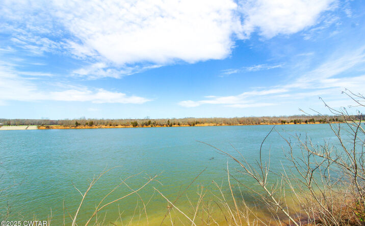 Pictures of Land property located at 00 Cravens Road, Savannah, TN 38372 for sales - image #1