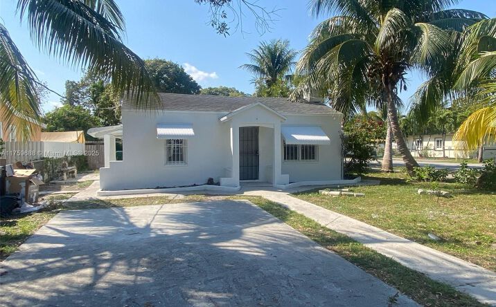 Pictures of Multifamily property located at 894 NW 108th St, Miami, FL 33168 for sales - image #1