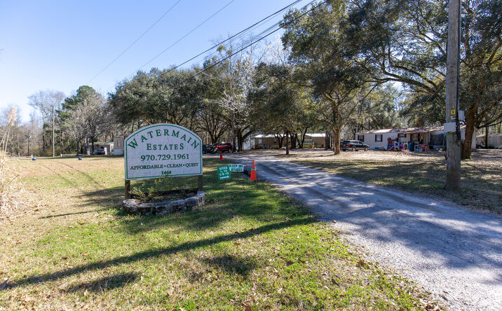 Pictures of Mobile Home Park property located at 1444 Watermain St E, Semmes, AL 36575 for sales - image #1