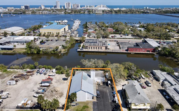 image of property at 635 N BEACH ST Daytona Beach FL 32114-2215