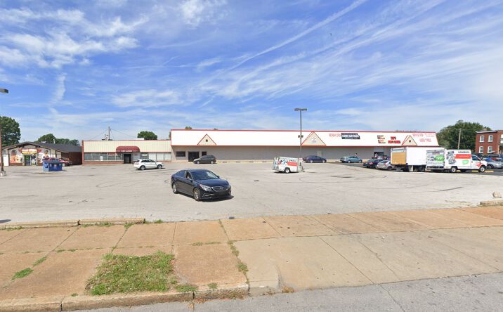 Pictures of Retail property located at 4101 N Grand Blvd, St. Louis, MO 63107 for sales - image #1