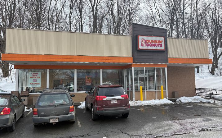 Pictures of Retail property located at 60 Mohawk Trail, Greenfield, MA 01301 for sales - image #1
