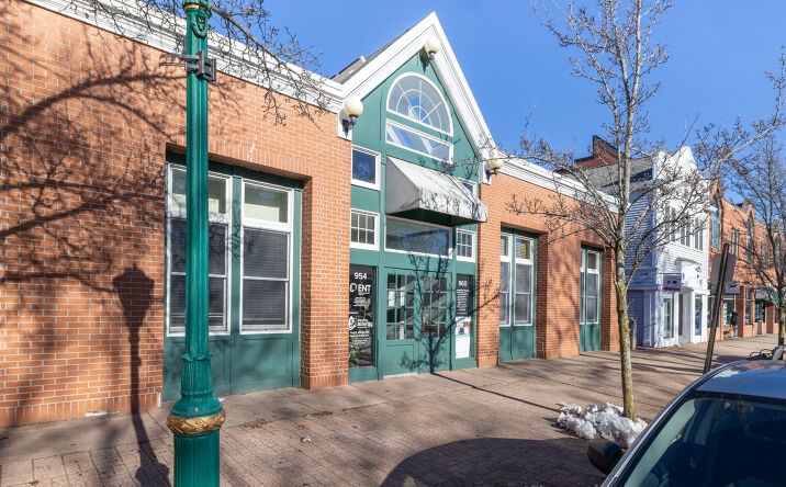 Pictures of Office property located at 954 Main St, Branford, CT 06405 for sales - image #1