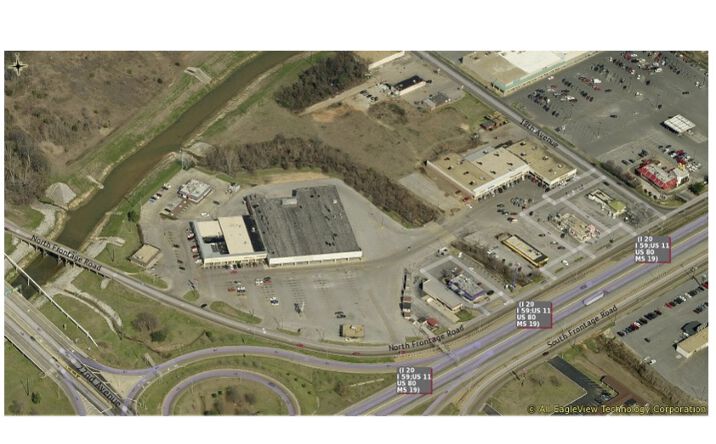 Pictures of Retail property located at 2106 N Frontage Rd, Meridian, MS 39301 for sales - image #1