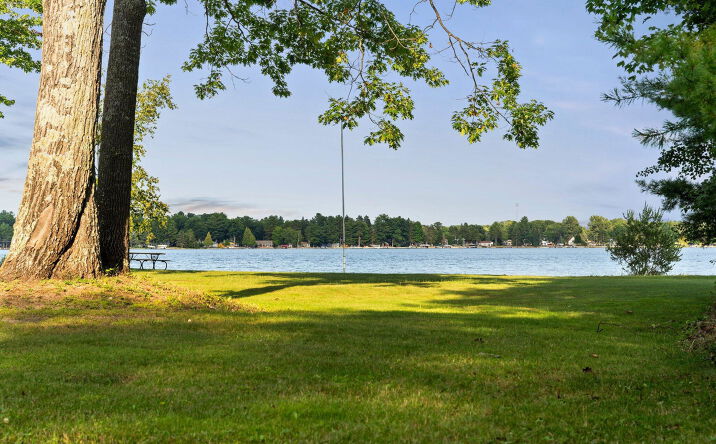 Pictures of Multifamily property located at 3551 W Otsego Lake Dr, Gaylord, MI 49735 for sales - image #1
