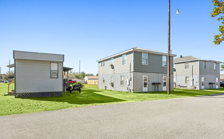 Pictures of Multifamily property located at 1113 Hickory St, Westwego, LA 70094 for sales - image #1